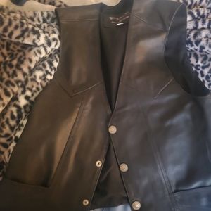 Leather men's 2x black vest